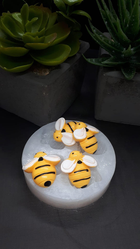 Bee mould - large, Medium and small bee's Mix