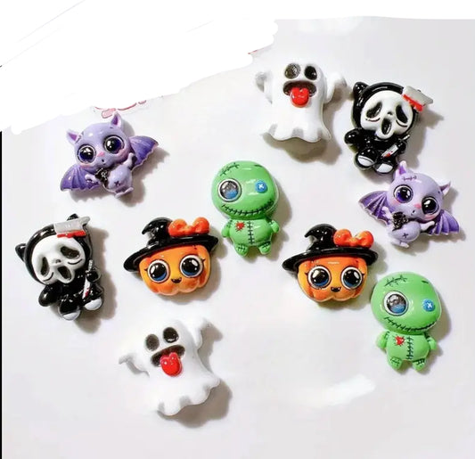 Halloween 👻 🎃 mix moulds Halloween Silicone Molds for Chocolate and Fondant – Create Cute and Spooky Decorations of Ghosts, Bats, Pumpkins, and More for Cakes, Cupcakes, and Halloween Treats